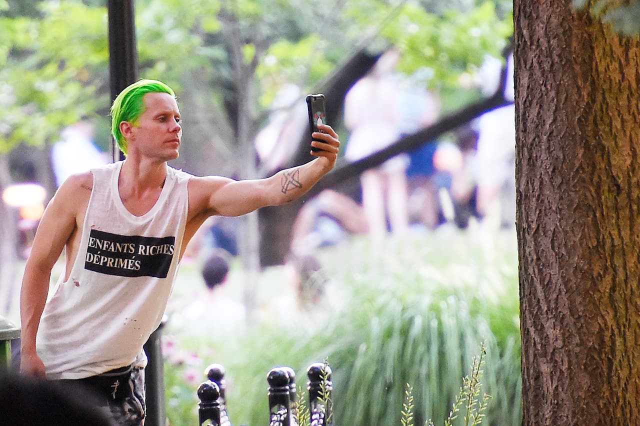 Pero de plano ahora sí que está exagerando un poco, pues en verdad se está creyendo su último papel.