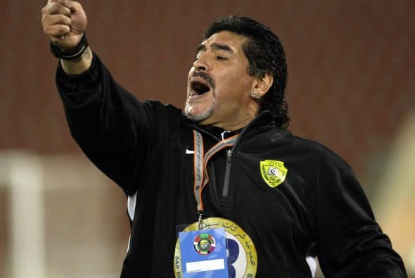 Angelo Pisani, abogado en Italia de Maradona, comentó que su defendido pretende, además, asistir el 20 de mayo a la final de la Copa de Italia entre Nápoles y el Juventus de Turín.