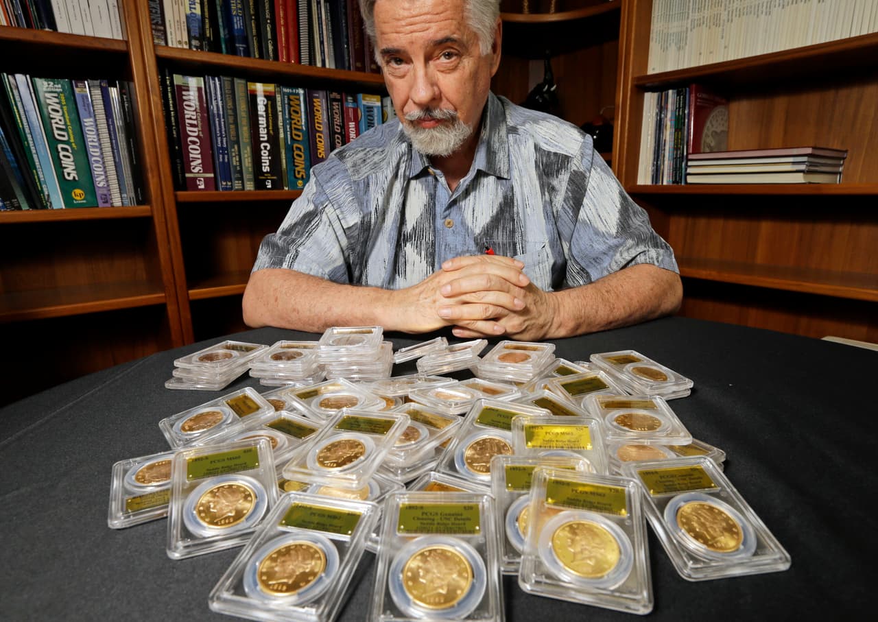 En 
<a href="https://www.univision.com/temas/california">California</a> una pareja encontró literalmente una olla de monedas de oro en el 2014 en el patio de su casa. El hallazgo dentro de su propiedad en el norte del estado es conocido como "Saddle Ridge Hoard".