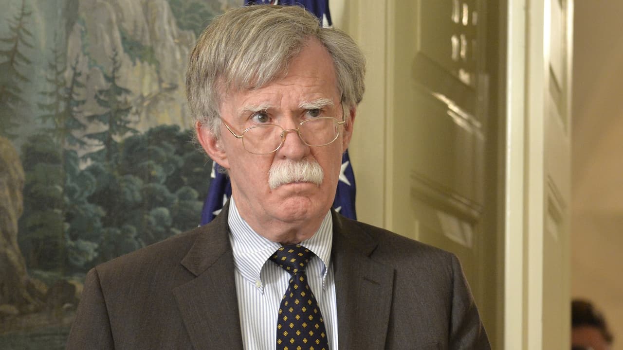 John Bolton “libera” su cuenta de Twitter bloqueada por la Casa Blanca y promete “historias de fondo”