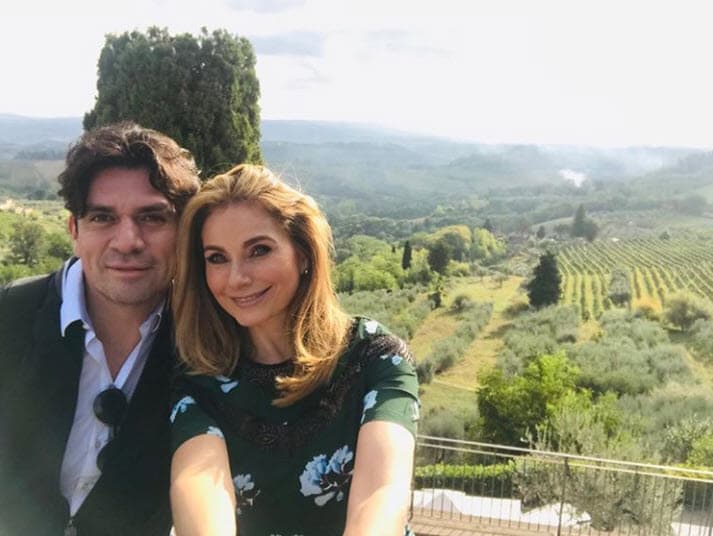 Su estado de salud fue el tema que acaparó los titulares y opacó la boda. Por esta razón, Elizabeth Álvarez le dijo que le "debía una boda".