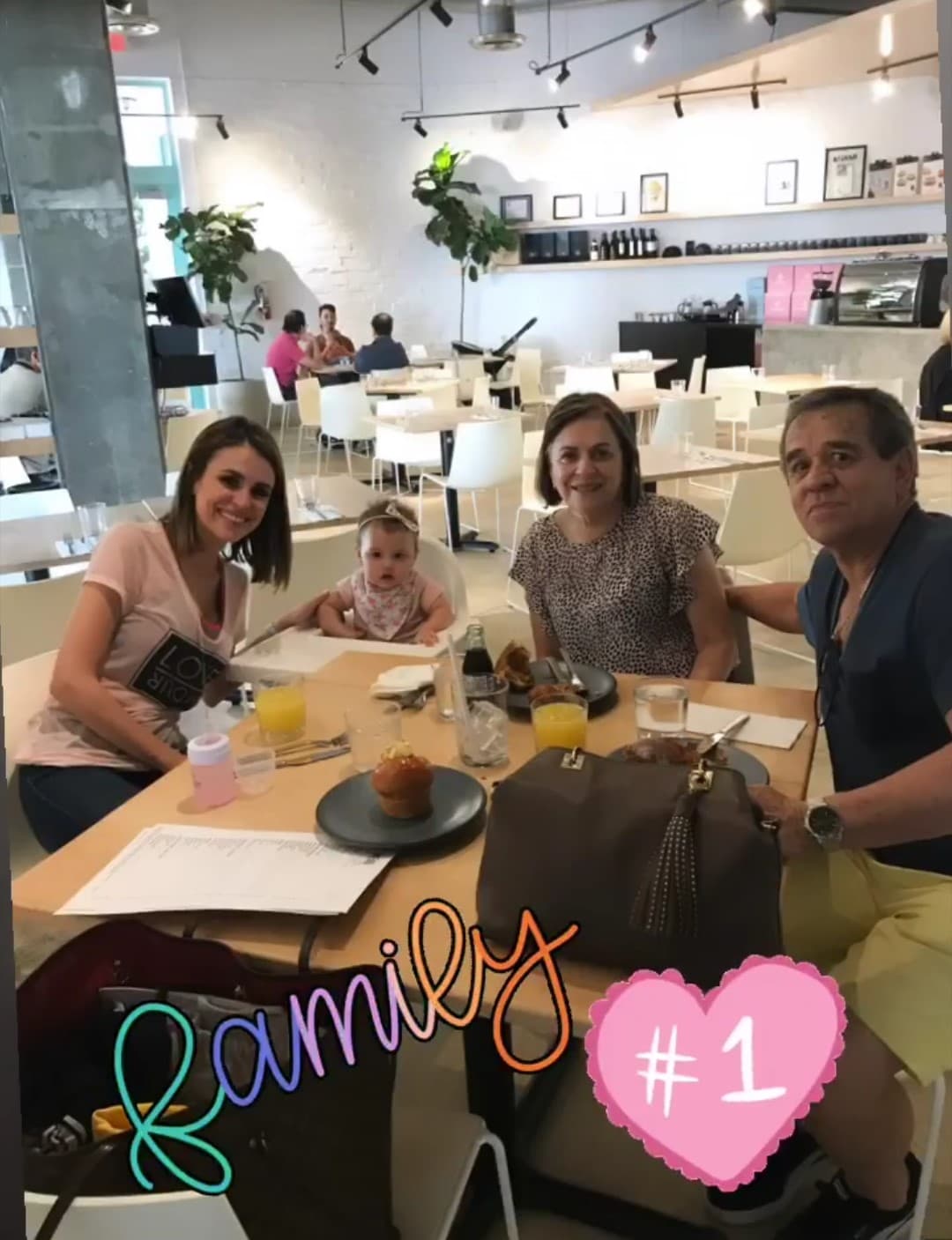 En este inicio de mes, la presentadora de noticias también tuvo una agradable comida familiar.