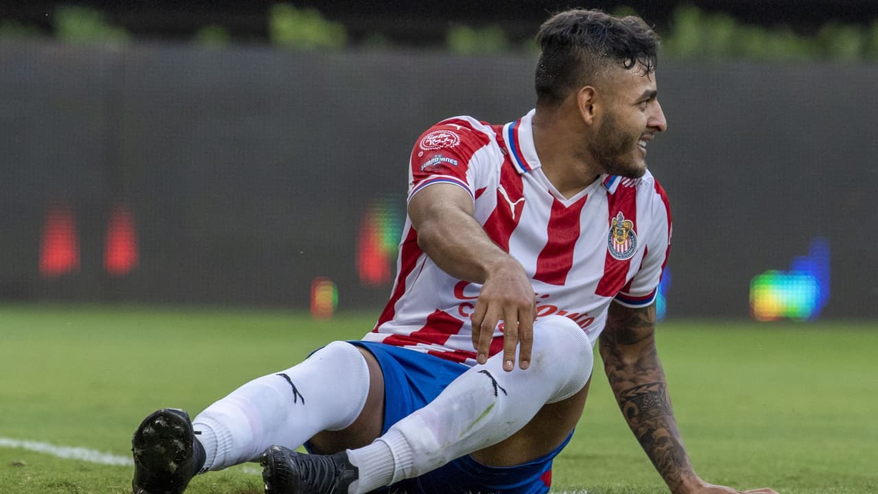 Queja de Chivas para inhabilitar a Ignacio Rivero por lesión a Alexis Vega, sí procedería