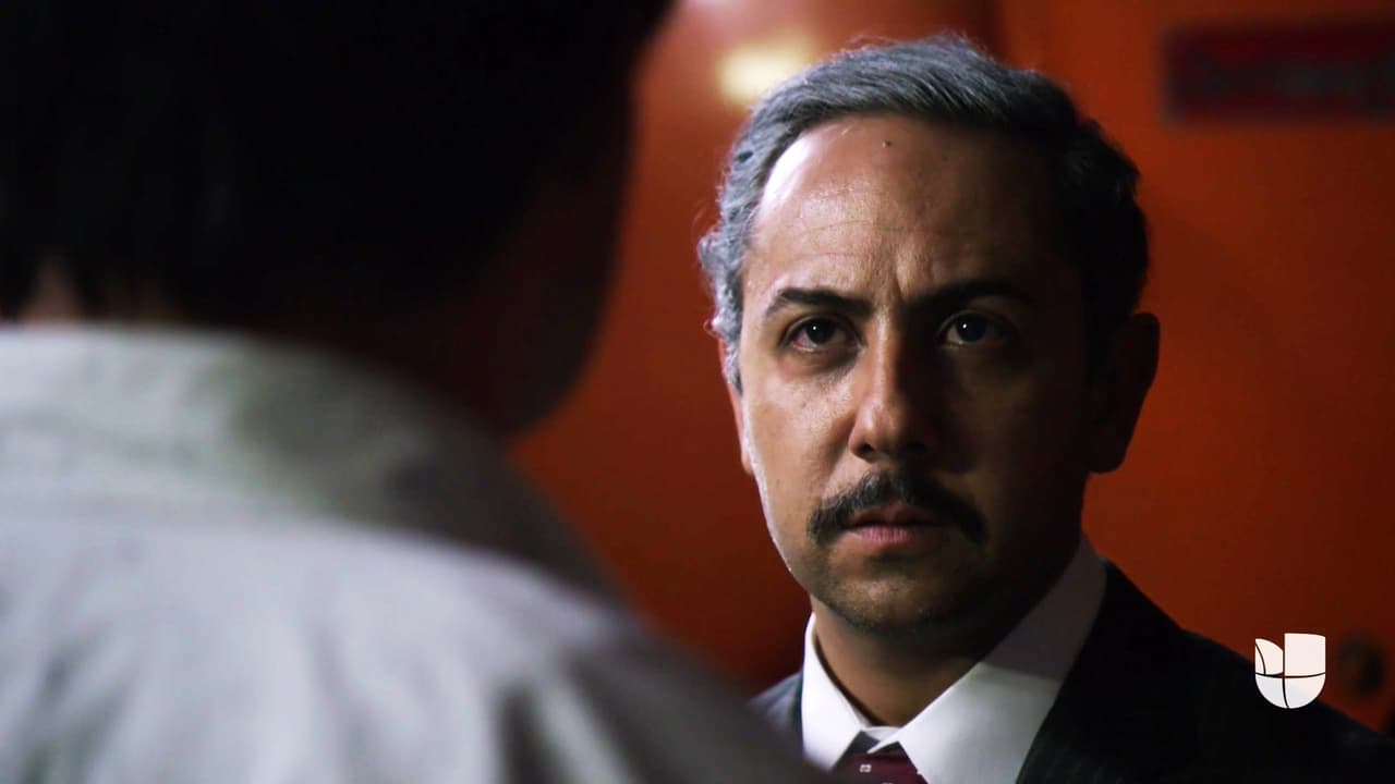 Conrado se sorprendió al saber que el capo deseaba fingir su muerte y le advirtió que no debía cometer errores al hacerlo.