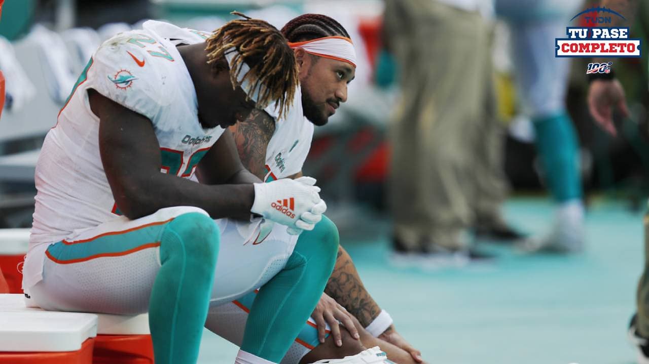 Los jugadores de Miami lamentan la derrota.