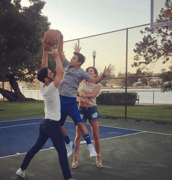 Christian fue también pareja de Ximena Duque. En 2004 ellos se convirtieron en padres de Cristian Carabias Duque.