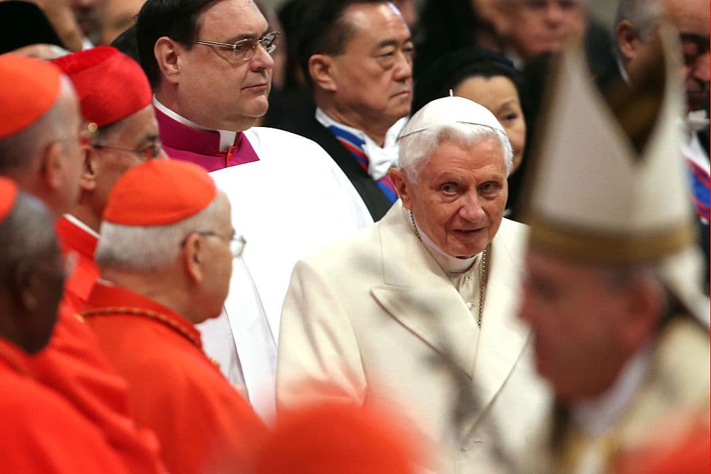 Papa Benedicto XVI estaba al tanto de curas abusadores cuando dirigía archidiócesis de Múnich, dice investigación