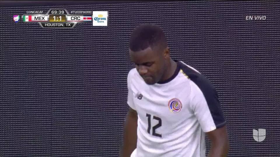Tiro desviado de Joel Campbell