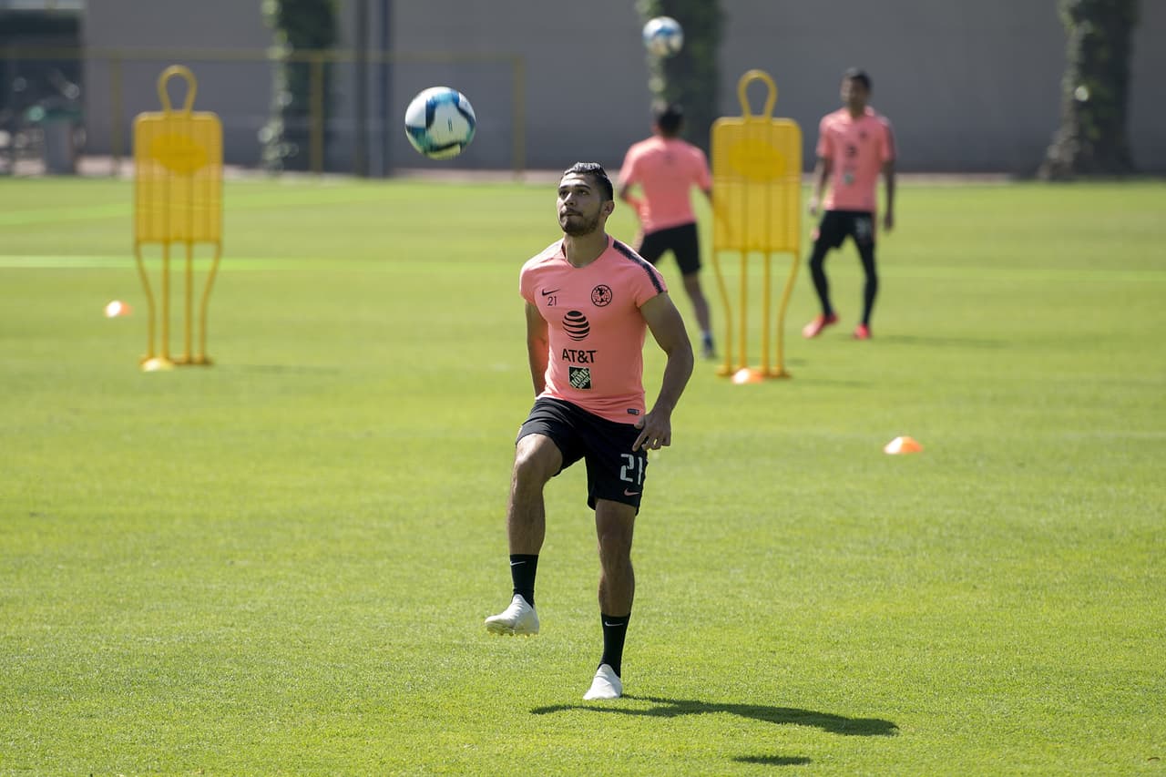 Henry Martin es otro de los que quiere consolidarse como titular en la delantera, con la misma idea de acercarse cada vez más al proceso de Gerardo Martino con la Selección Mexicana.