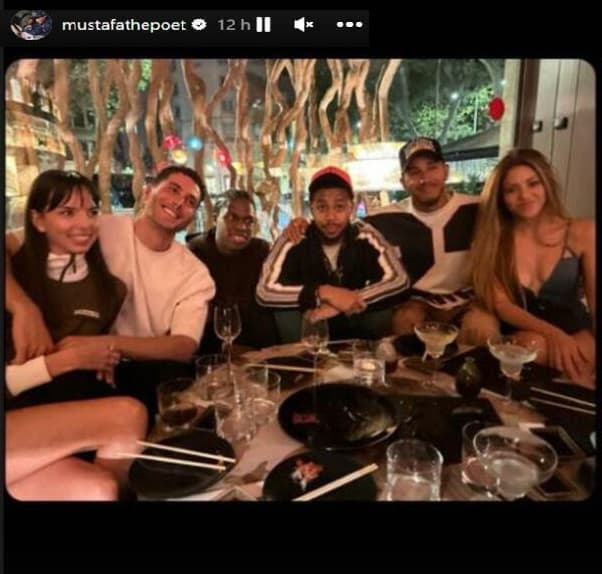 Daily Mail asegura que él y la artista son "más que amigos" después de un viaje "secreto" a Ibiza.
<br>