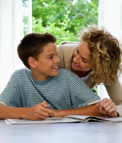 Características y cualidadesUsando las instrucciones que siguen para cada columna, haga una lista de las características y las cualidades que usted está buscando en una escuela. Luego continúe hasta los pasos dos y tres.