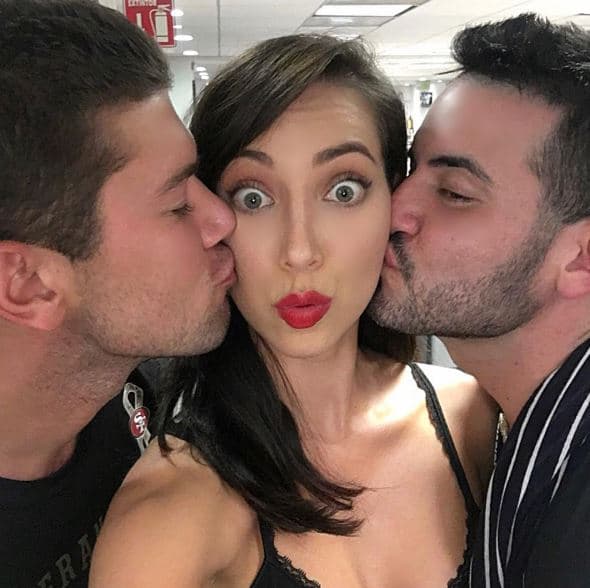 Luego de su participación en reality fue ganadora de una beca para estudiar en el CEA en México.