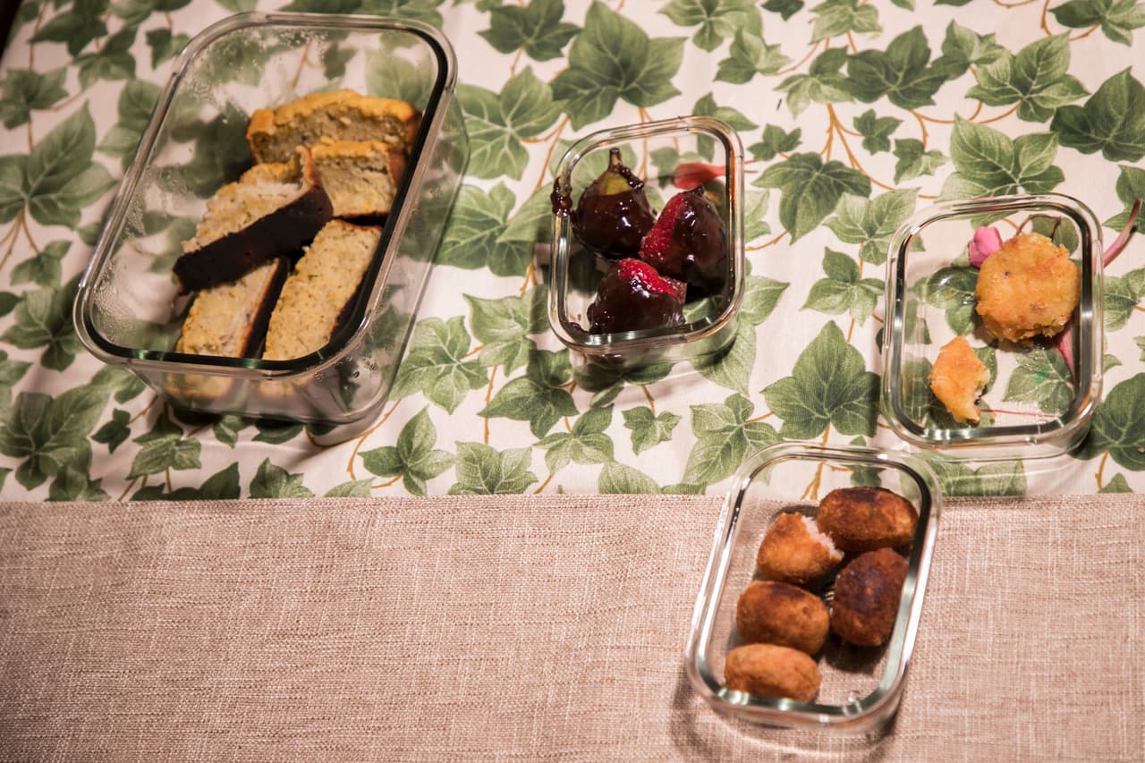 Para este reto, Lula, Toño y Georgi prepararon nicuatole (que es maíz blanco con canela, azúcar, leche, coco rallado y chocolate para derretir) molotes (que se cocinan con masa de maíz nixtamalizado, chorizo, papas, aceite, lechuga, queso y tomate), y cacahuates con piel, ajo, chile de árbol, aceite y sal.