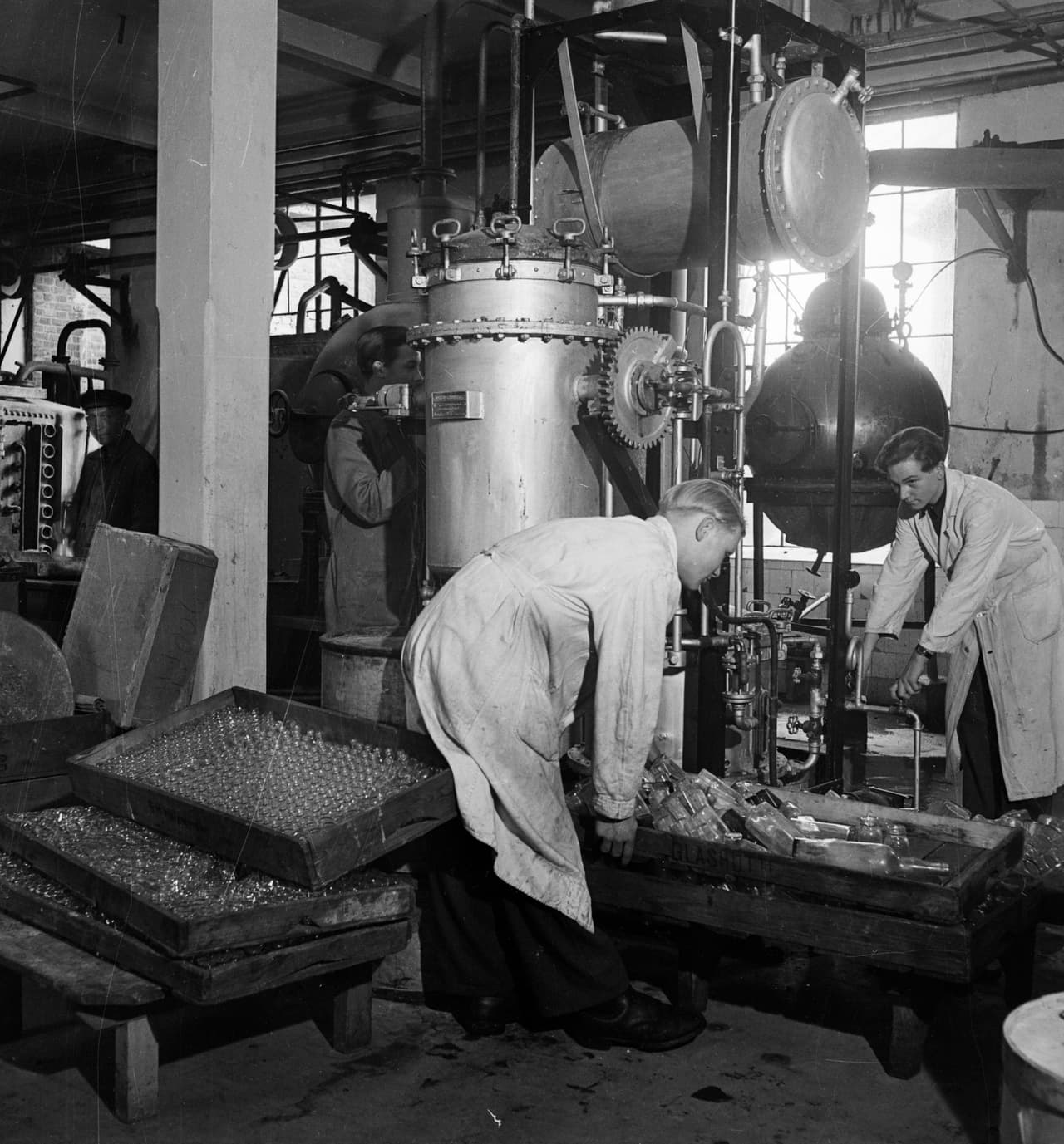 En las décadas siguientes,
<a href="https://www.diabetes.org/blog/history-wonderful-thing-we-call-insulin" target="_blank">los fabricantes desarrollaron una variedad de insulinas de acción más lenta</a>, señala la Asociación Americana de Diabetes. La primera de ellas fue introducida por Novo Nordisk en 1936.