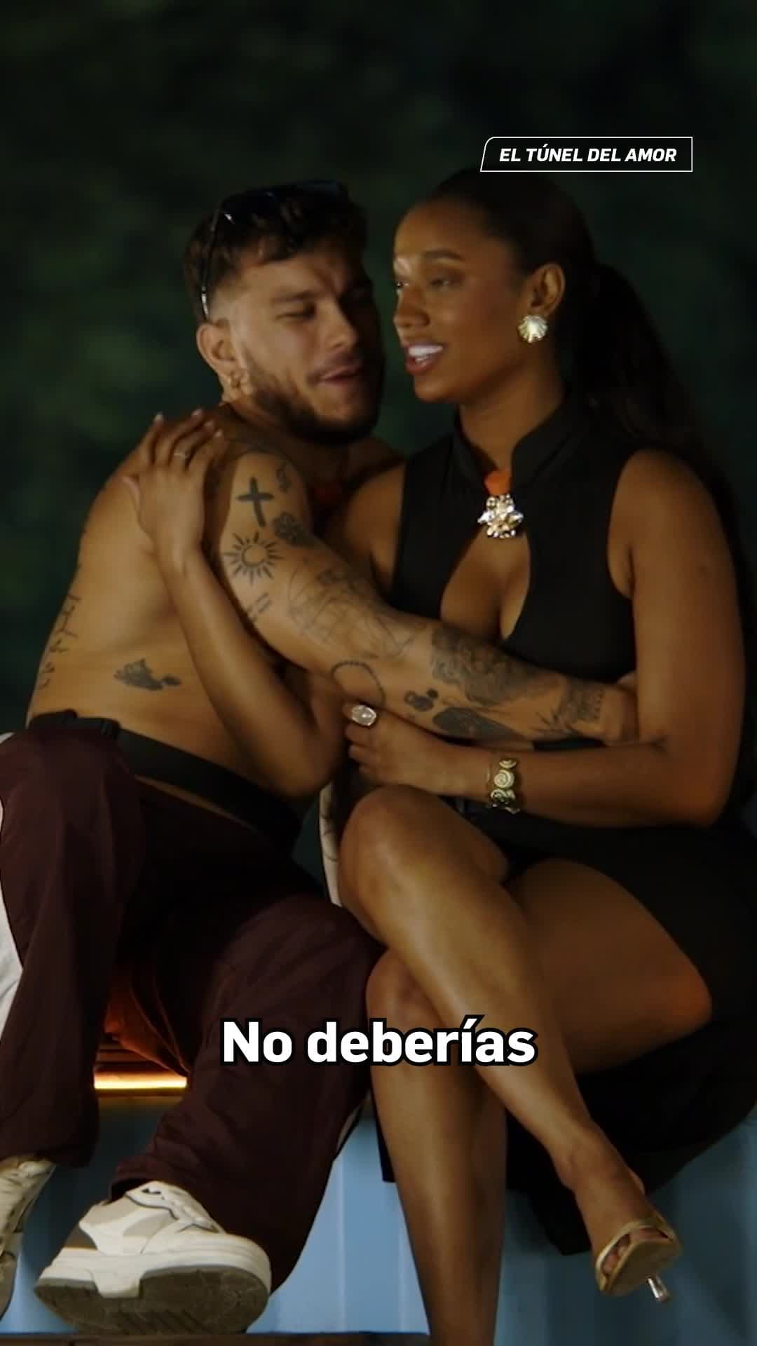 Aldair intenta seducir a Darian, pero ella se niega a caer en la tentación