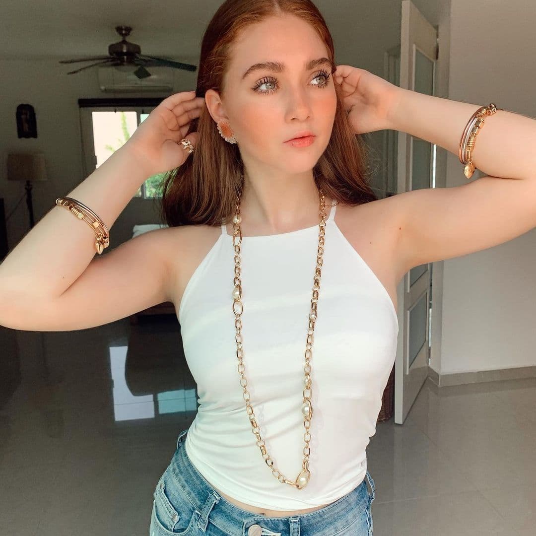 "¿Qué si he hablado con Dani?
<b>Hablo con Dani todo el tiempo porque es mi novia</b>", señaló el hijo de Ludwika Paleta ante la insistencia de sus seguidores.