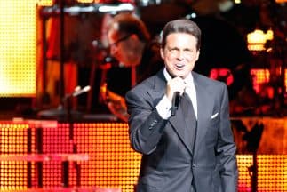 Una de las situaciones más dolorosas en la vida de "El Sol" fue sin duda cuando en 1986 su madre desapareció sin dejar rastro alguno.