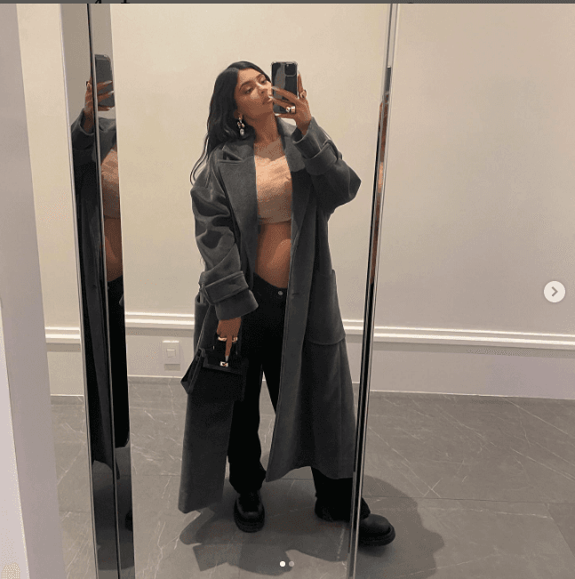 Su presencia en redes sociales le ha valido que cada gran anuncio que hace de su vida, reciba millones de likes y sus embarazos no han sido la excepción.