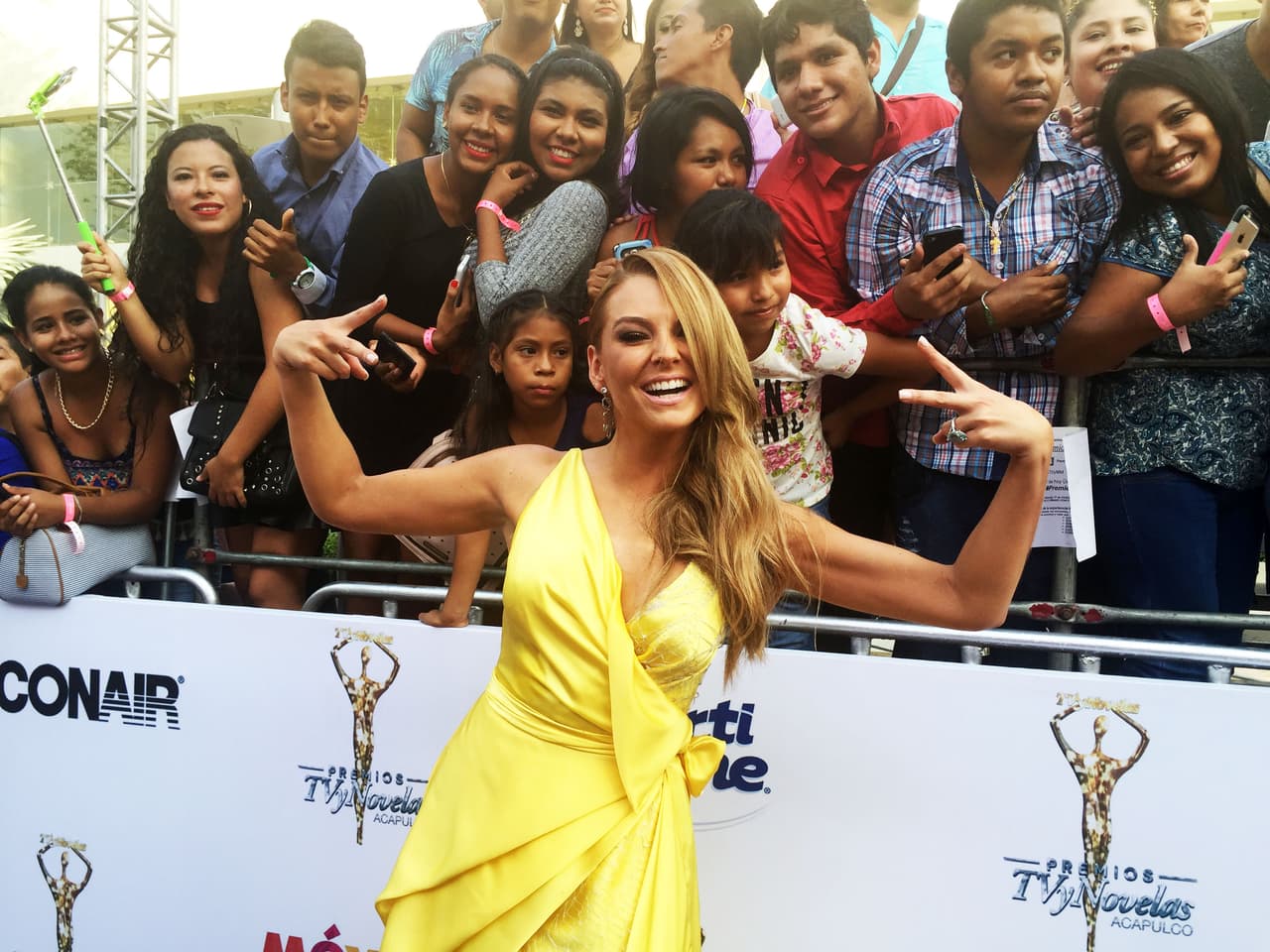 ¡Qué decir de Marjorie de Sousa! Disfrutó como niña chiquita la gran entrega.