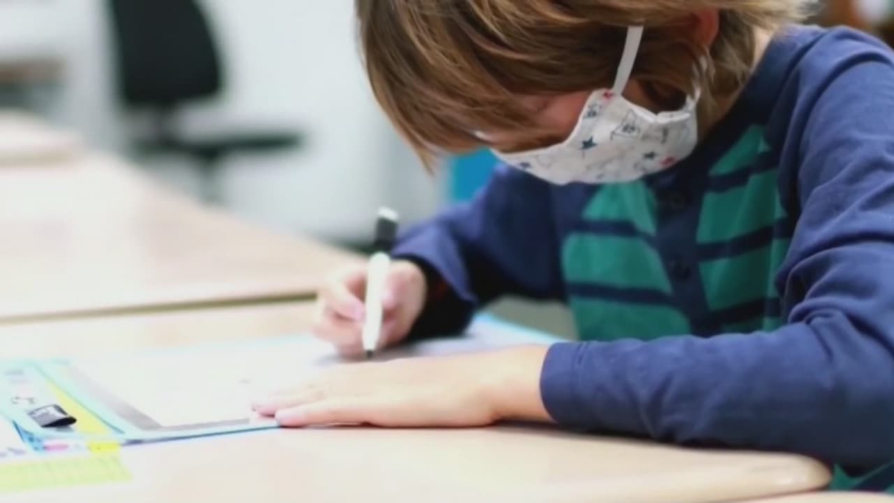 Estudiantes con bajo rendimiento académico en el condado de Miami-Dade regresan este lunes a las aulas