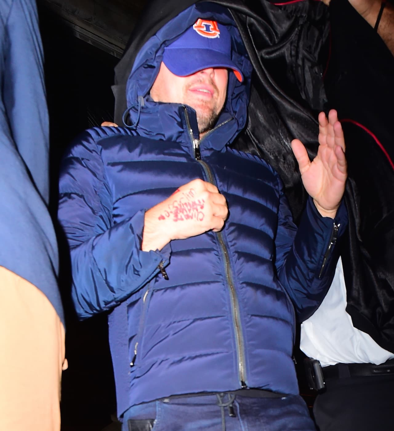 Esta vez lo encontraron saliendo de un restaurante en Nueva York.