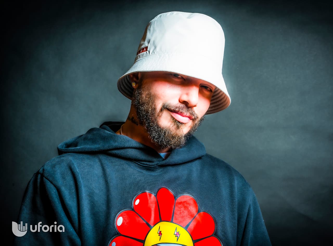 “Mi vida siempre se ha basado en sueños. Hablar de números y de tareas es como que medio aburrido. Hablar de sueños es más bonito porque finalmente cuando alguien viene con un sueño te dan ganas de apoyar eso.”