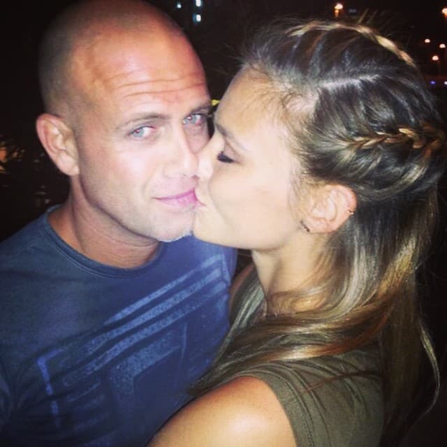 Las fotos más románticas de Bar y Adi.