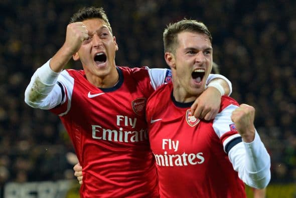 Los goles malditos de Aaron Ramsey: Aunque muchos digan que no tiene relación, cada que el volante inglés del Arsenal Aaron Ramsey anota gol muere algún personaje famoso el mismo día o sino al siguiente. Coincidencia o no, el inglés ha anotado en fechas cercanas a las muertes de Osama Bin Ladden, Steve Jobs, Muamar Khadafi, Whitney Houston y otros famosos más.