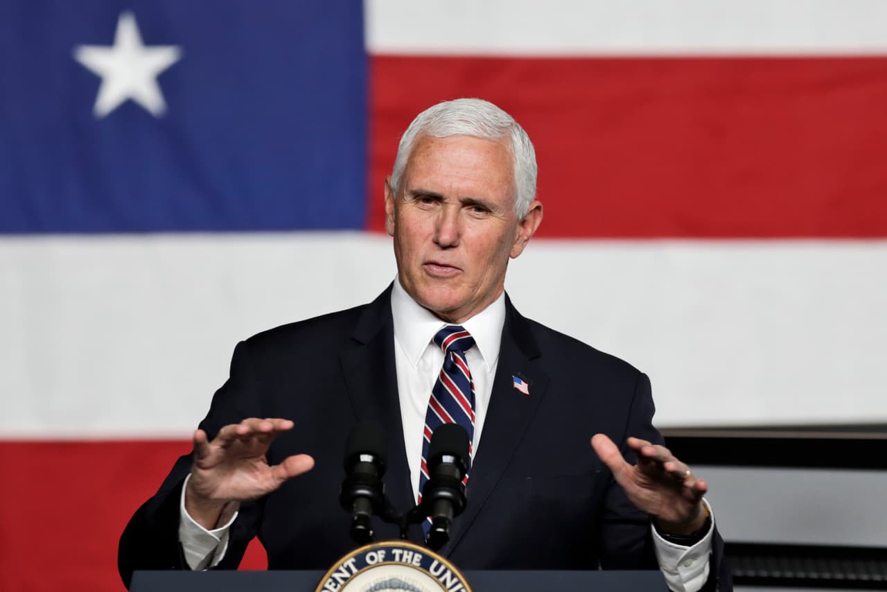 El vicepresidente Mike Pence habla en el lanzamiento de la camioneta eléctrica Endurance en Lordstown Motors Corporation, el jueves 25 de junio de 2020 en Lordstown, Ohio.