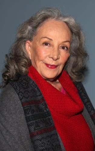 <b>Isela Vega</b>
<br>La actriz mexicana fue una cercana amiga de Andrés García que 
<a href="https://www.univision.com/famosos/isela-vega-muerte-despedida-famosos-fotos">falleció en marzo de 2021</a> debido a cáncer pulmonar.