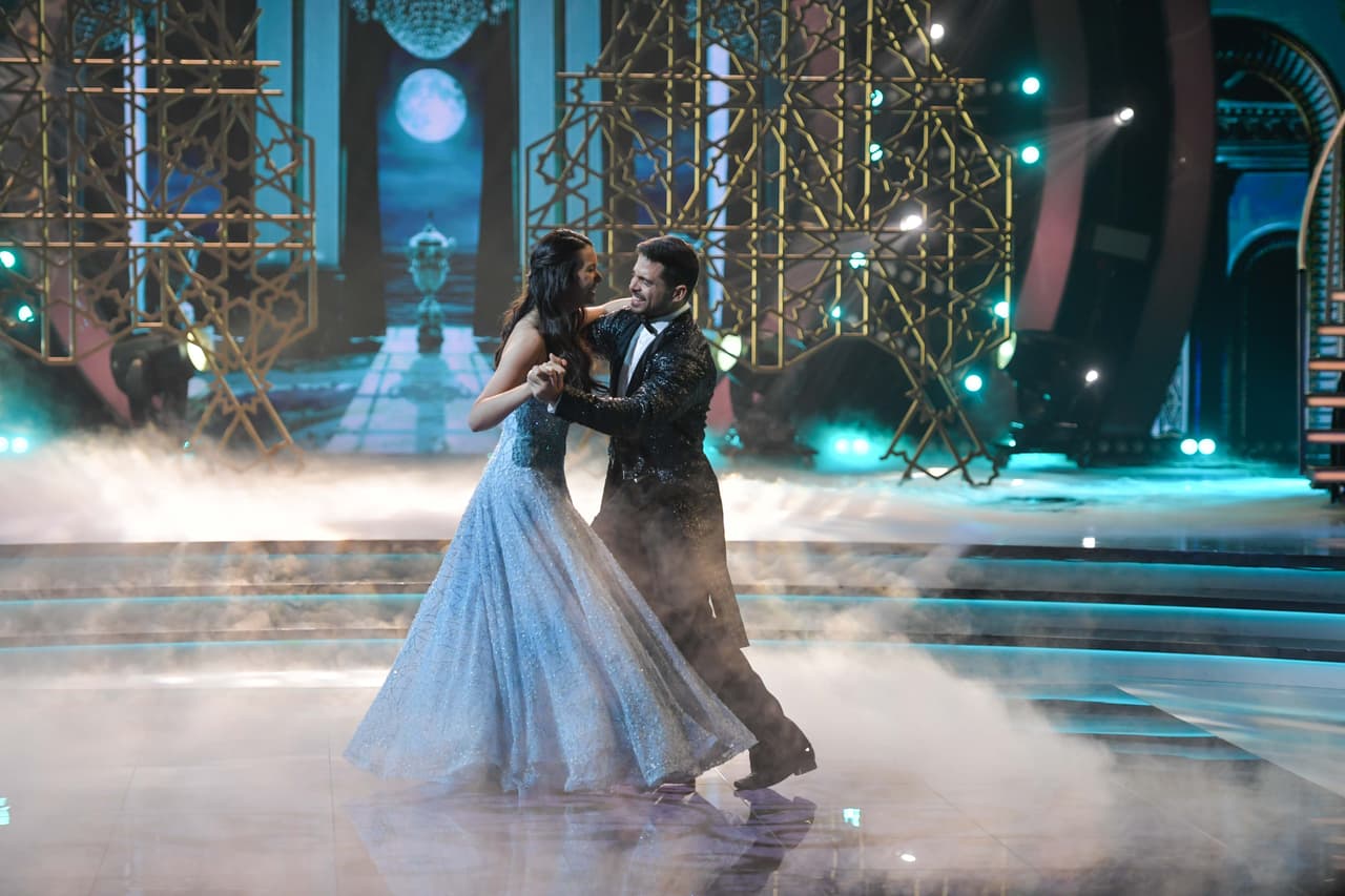 Principalmente a Yuri, quien no pudo contenerse de derramar una lágrima. 
<a href="https://www.univision.com/shows/mira-quien-baila/pedro-moreno-compartio-la-coreografia-mas-linda-de-su-vida-con-su-hija-alexandra-la-futura-quinceanera-fotos" target="_blank">Acá te contamos toda la historia</a>.