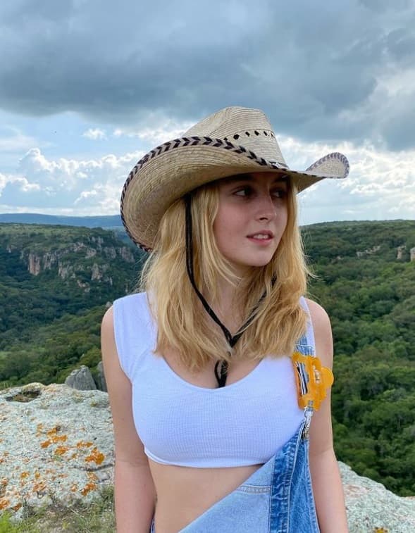 <a href="https://www.univision.com/entretenimiento/celebridades/conoce-a-las-tres-hijas-de-juan-soler-las-que-tuvo-con-maki-y-la-que-no-fotos">Las hijas de Juan Soler, </a>Mía y Azul, son el fruto de la relación que tuvo con Maki de 2003 a 2018.