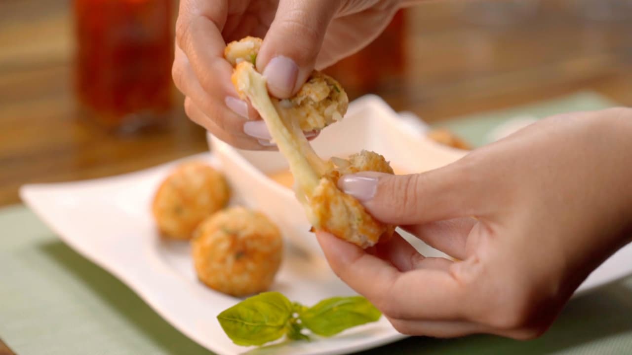 2 recetas de bolitas de queso mozzarella