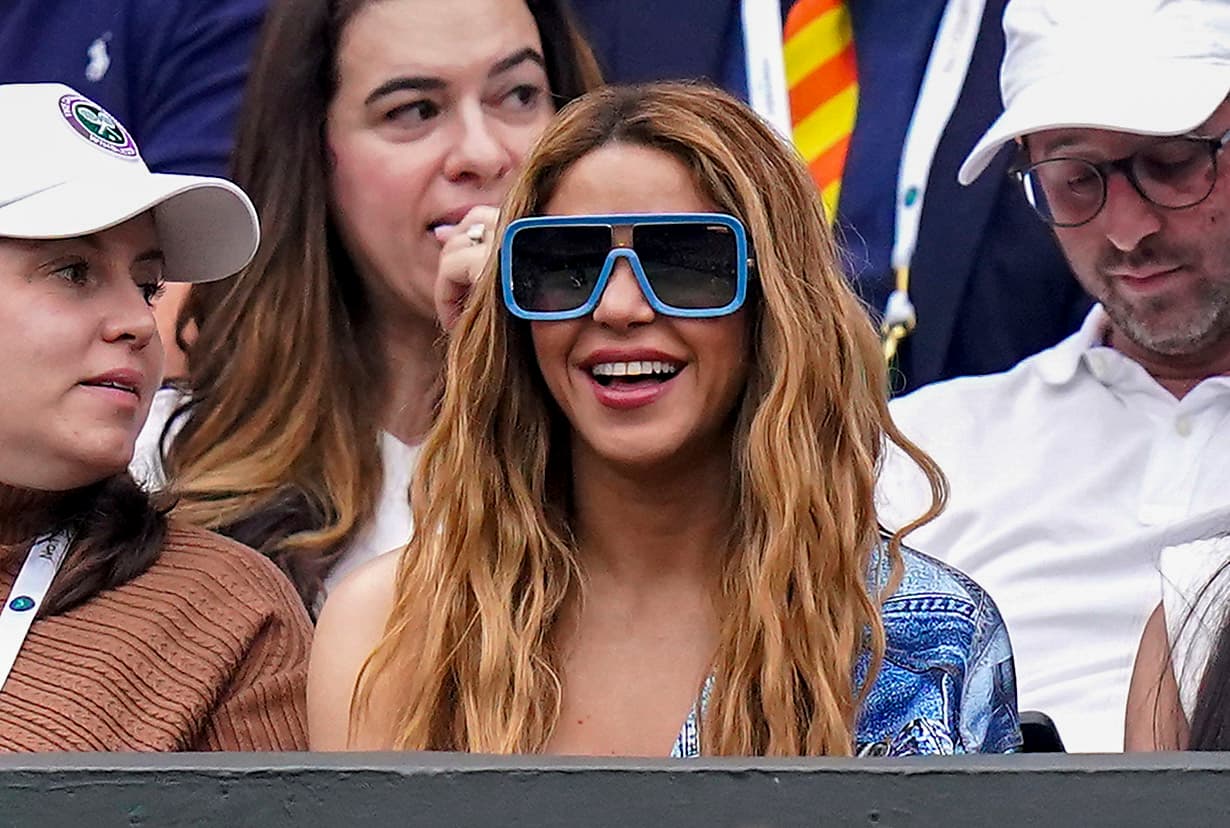 "
<b><a href="https://www.univision.com/famosos/shakira-lewis-hamilton-besos-arrumacos-detalles-supuesto-romance" target="_blank">Lewis y Shakira son amigos</a></b> y los informes de cualquier conexión romántica son completamente falsos", dijo una fuente cercana a los famosos al diario Daily Mail.
<br>