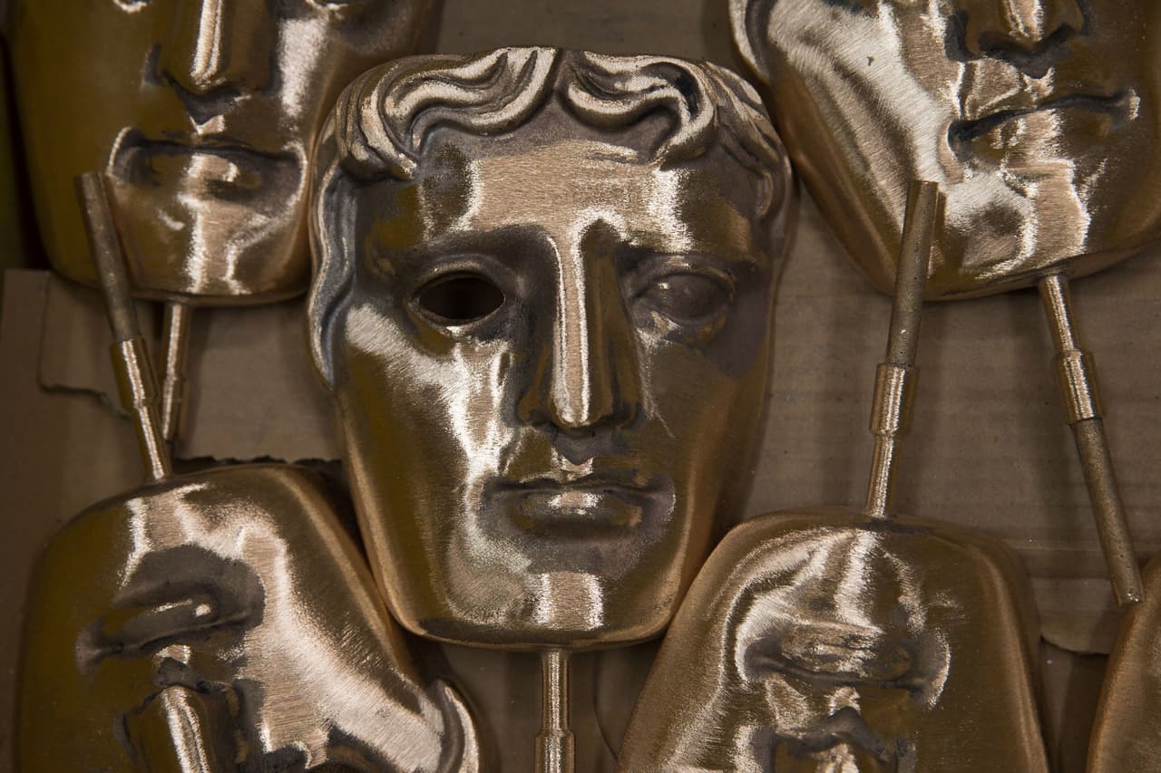 El premio BAFTA es un galardón que otorga anualmente, desde 1949, la British Academy of Film and Television Arts, fundada en 1947 y que en la actualidad reúne a más de 6,500 miembros. Este premio reconoce a lo mejor del cine, la televisión y hasta videojuegos.
