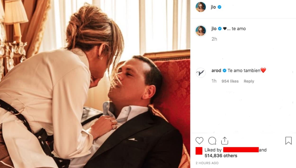 Luego, Jennifer López tuvo que hacer maletas y salir para el aeropuerto rumbo a Italia, pero no olvidó publicar esta imagen, junto a la cual, 
<b><a href="https://www.univision.com/famosos/a-rod-responde-si-todos-sus-ex-y-los-de-jennifer-lopez-seran-invitados-a-su-boda-video">en español, Jennifer López le expresó "te amo" a A-Rod</a></b>. Y él le replicó en el mismo idioma: "Te amo también".