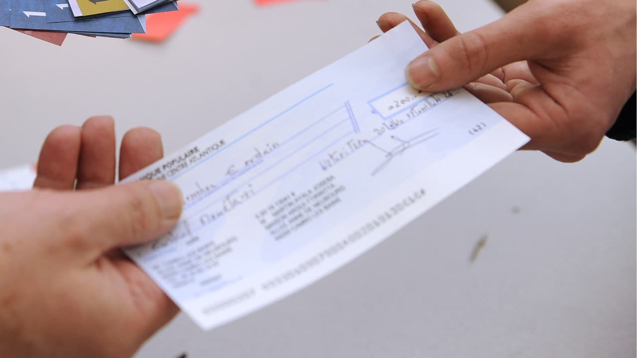 A pesar de las dificultades económicas causadas por la pandemia, el salario mínimo aumentará el primero de enero 