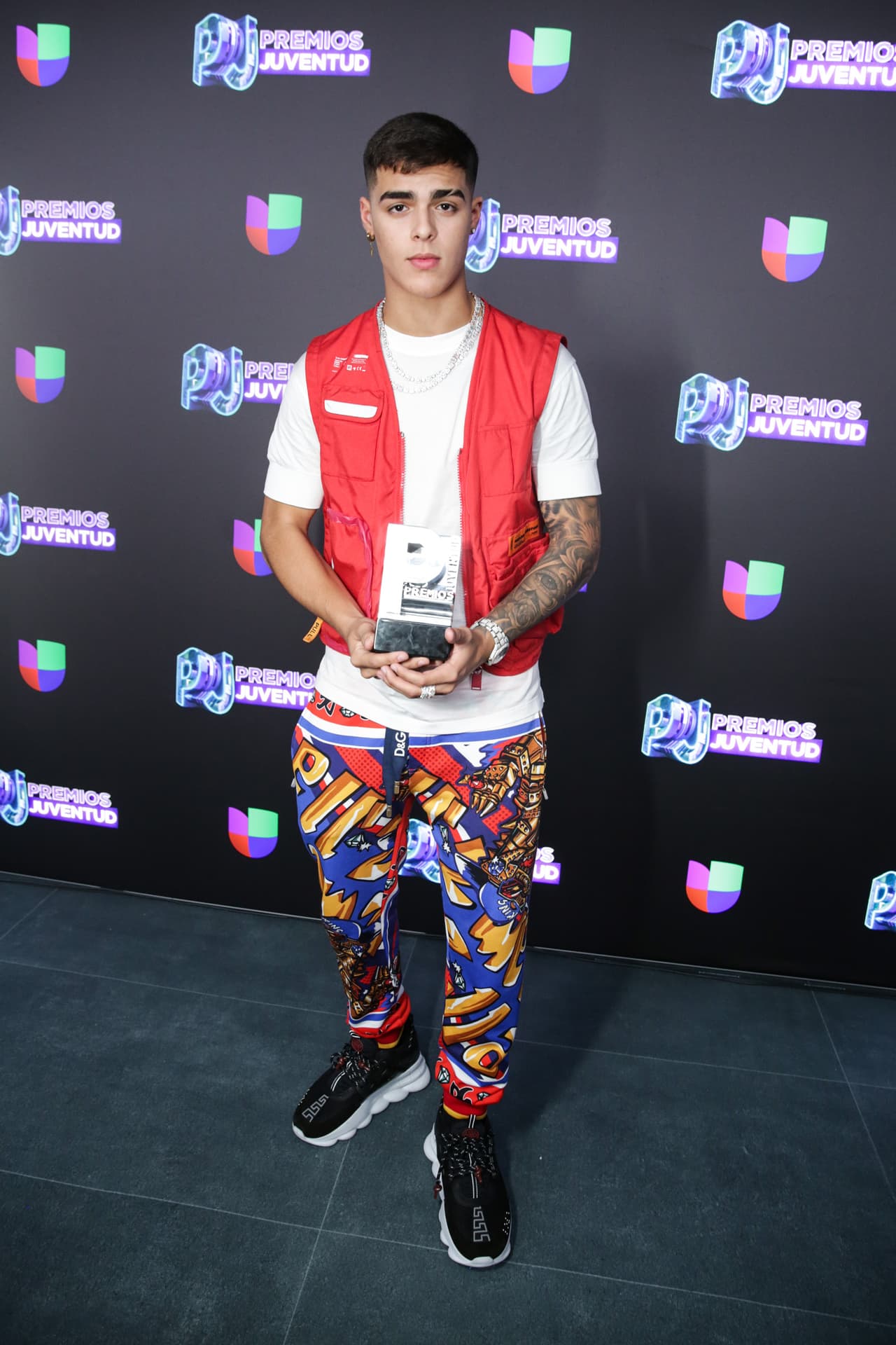 <b>Camino A La Cima / On The Rise: </b>Lunay.