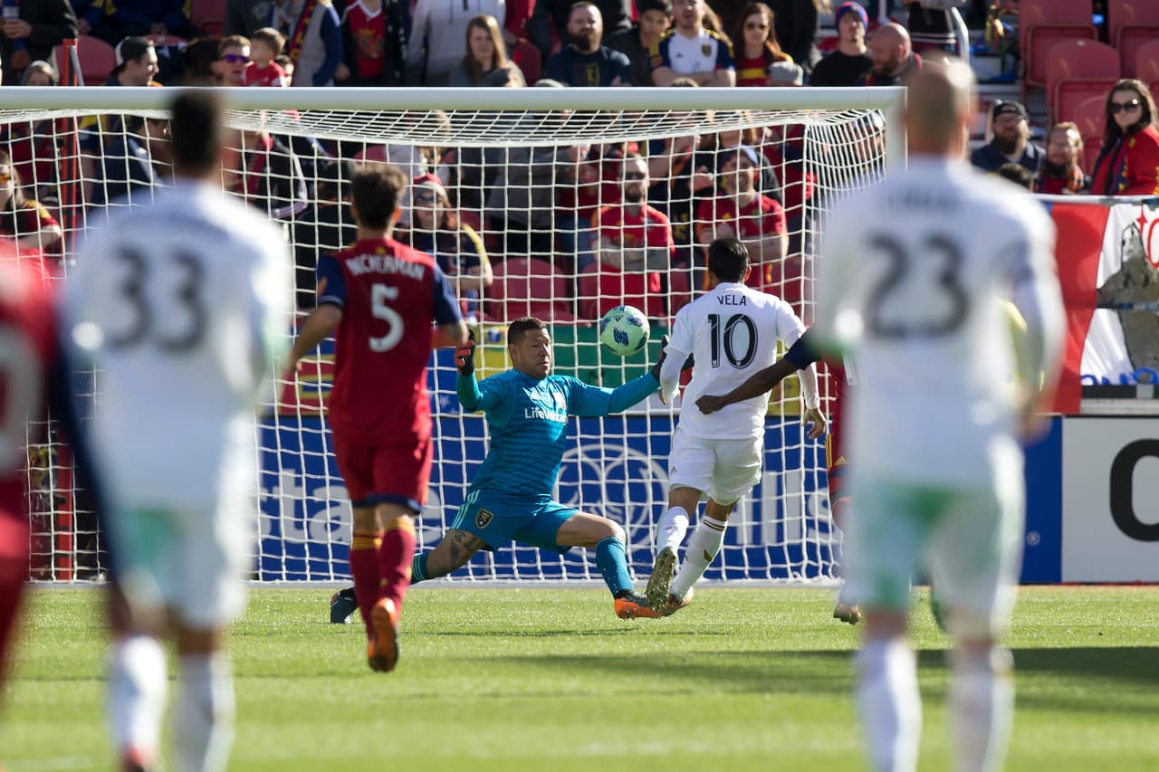 La fiesta no estaba completa sin que Carlos Vela se hiciera presente y el mexicano puso cifras definitivas al minuto 86.