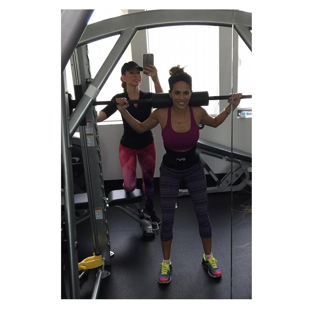 Durante el show digital 'Happy hour con Karla', Claudia Molina elogió a la conductora por su esfuerzo.