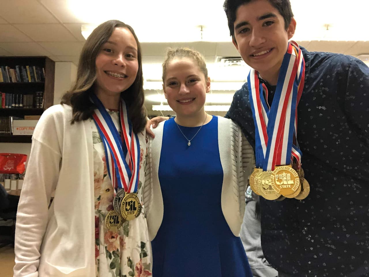 Entre esas instituciones estaban 7 de las 8 que componen 
<b><a href="https://www.univision.com/noticias/estados-unidos/esta-es-la-universidad-donde-estudiara-la-hija-menor-del-expresidente-obama">la llamada “Ivy League”,</a></b> que son las escuelas de educación superior con mayor prestigio nacional e internacional como Harvard, Yale Brown, Columbia, Cornell, Dartmouth College, Pennsylvania y Princeton.