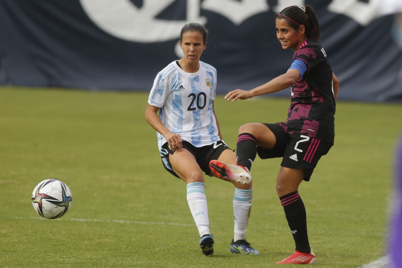Las mexicanas no se tocan el corazón y vienen de atrás para golear 6-1 al conjunto argentino.