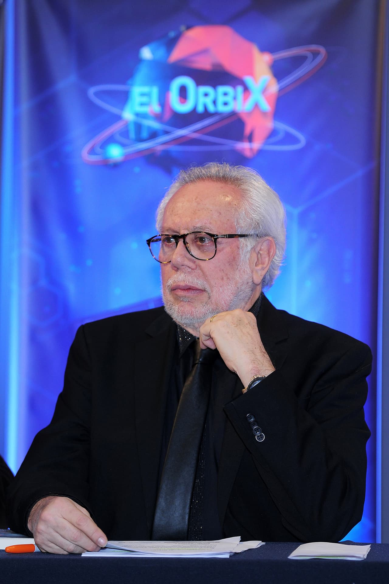 En la charla, admitió que aquello aconteció cuando aún era menor de edad: "Estaba a punto de cumplir 18 y entonces mi mamá me dijo: '
<b>Quiero que venga Luis a la casa</b> y quiero platicar con él'". 
<br>