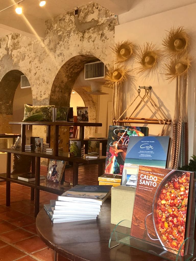 El Instituto de Cultura Puertorriqueña (ICP) anunció la reapertura de las tiendas culturales en Utuado y Viejo San Juan. Siguiendo las recomendaciones establecidas por las agencias de salubridad para evitar la propagación del coronavirus, se atenderá al público con la modalidad de recogido por orden previa.