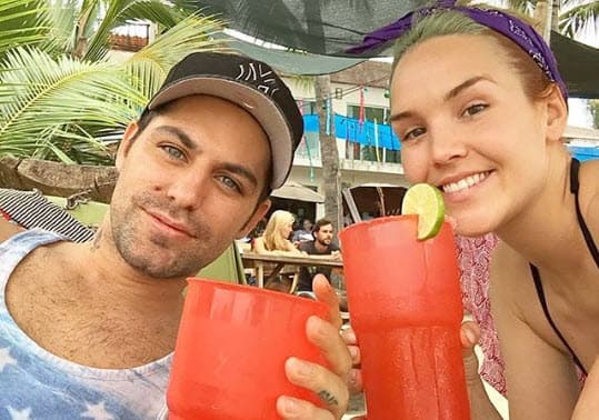 Las autoridades investigaron el círculo cercano de las víctimas, correos electrónicos, mensajes y llamadas telefónicas y fue así como notaron que el actor y su relacionista habían caído en una trampa.