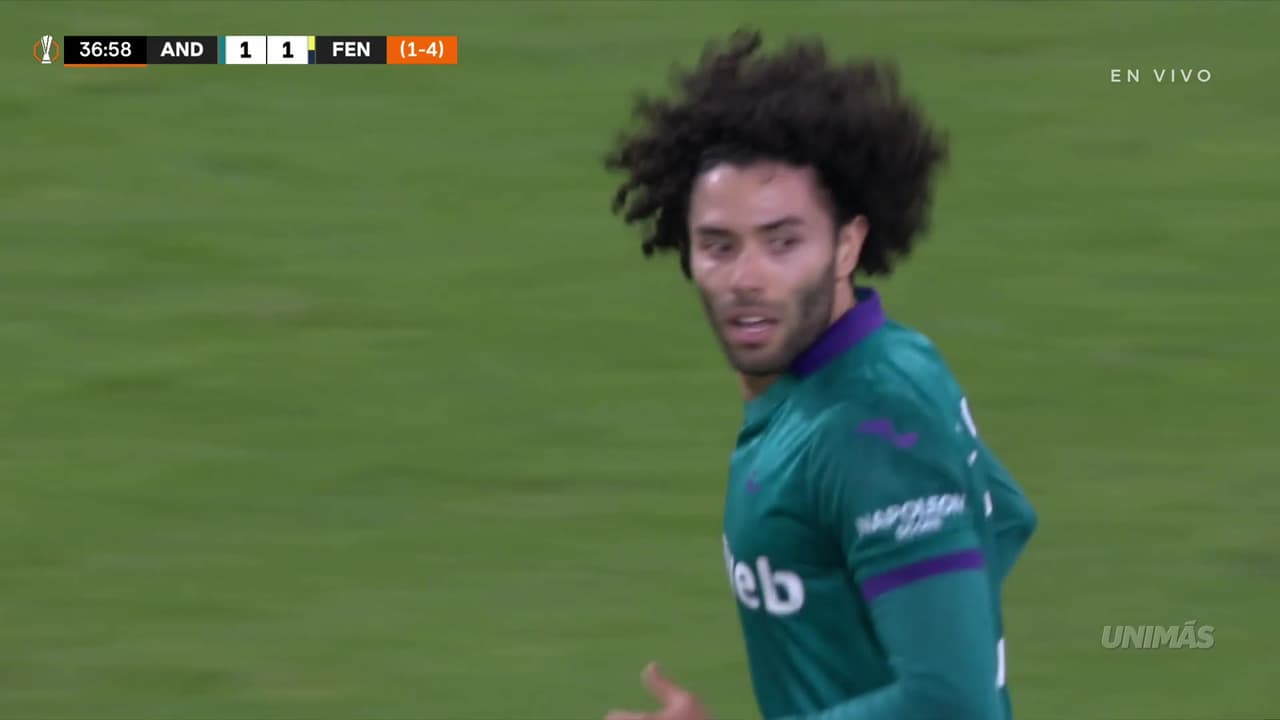 El show completo del Chino Huerta contra el Fenerbahçe