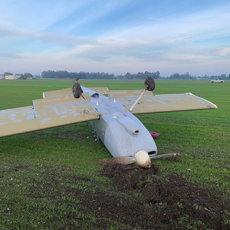 <a href="https://www.univision.com/local/sacramento-kuvs/un-piloto-queda-hospitalizado-luego-de-chocar-su-avioneta-en-el-aeropuerto-del-condado-yolo">La Oficina del Alguacil del condado Yolo y la Agencia Federal de Aviación investigan el incidente. </a>
