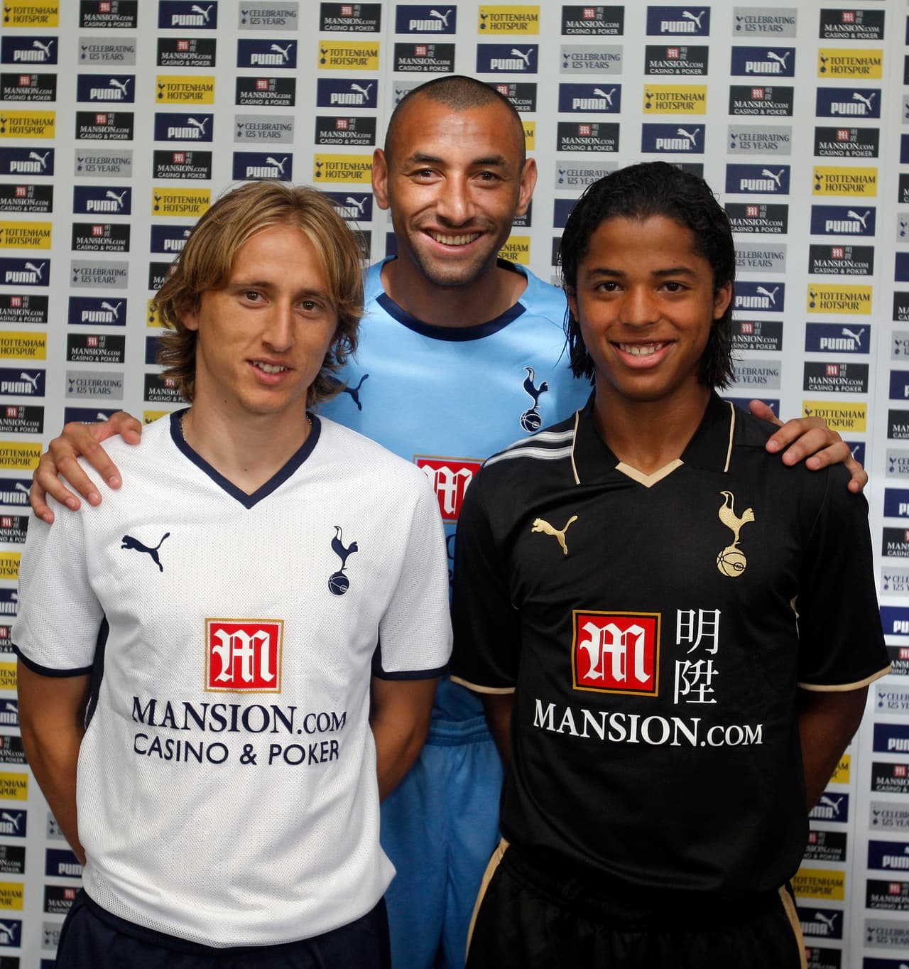 Su llegada al Tottenham, donde coincidió con el mexicano Giovanni Dos Santos, fue otro punto clave para tener una competencia cada vez más dura. Ese fue otro salto de calidad.