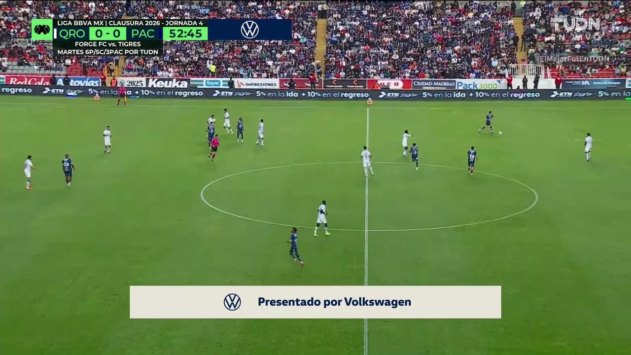 ¡TIRO ATAJADO! disparo por Salomón Rondón.