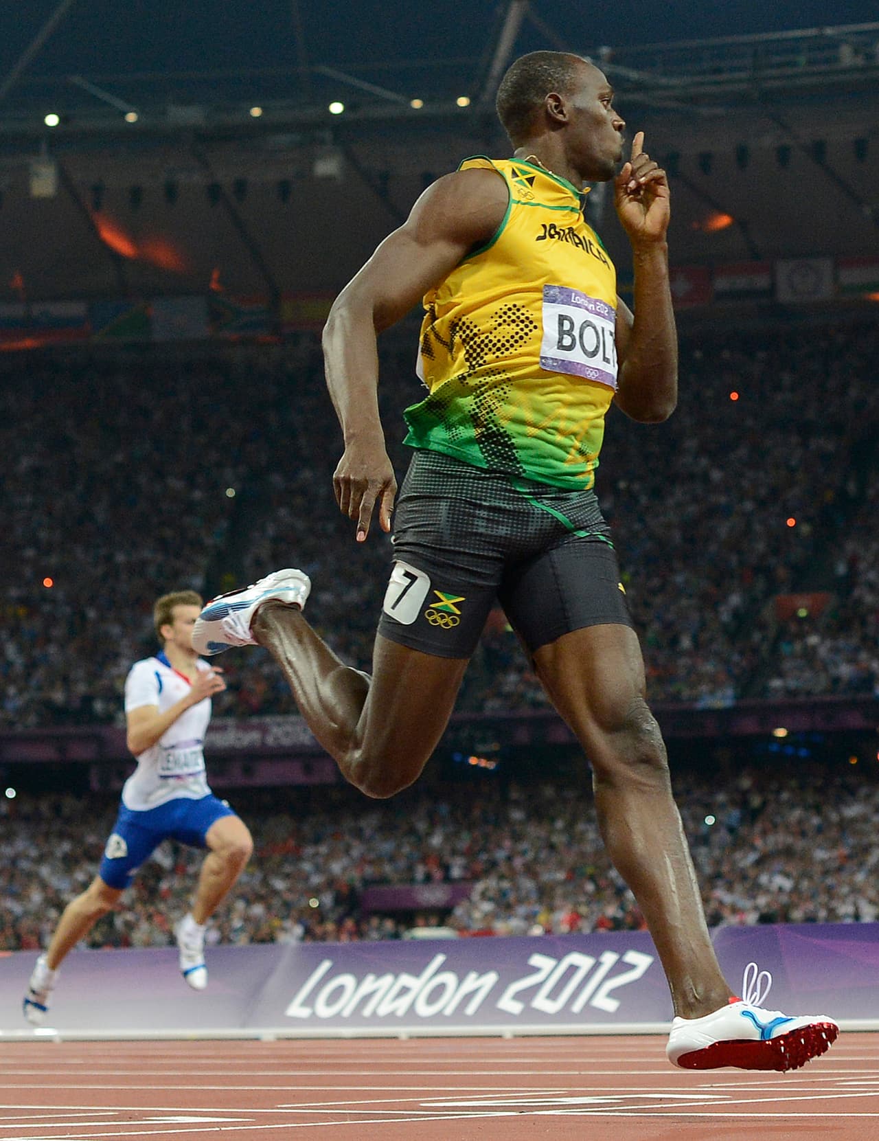 Momento en el que gana la final de los 200 metros. Londres 2012.
